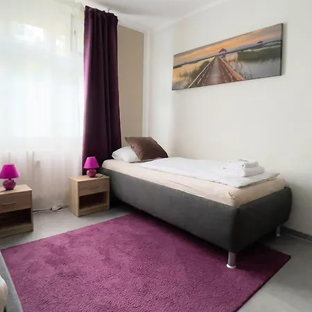 Daria Berlin Motel 2*